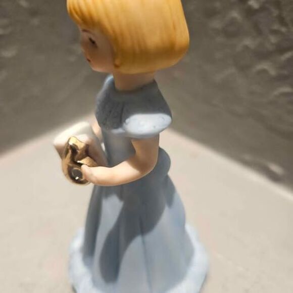 Ceramic Enesco Growing Up Girls Blonde Girl 6 Years Old - Picture 2 of 4